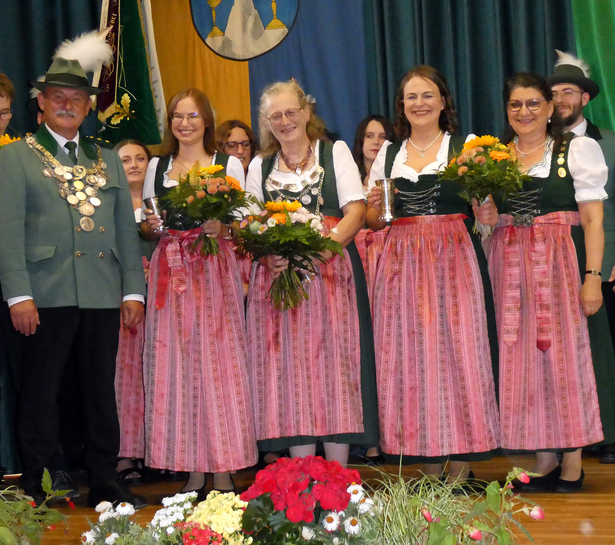 2 Konigshaus Damen 2026web
